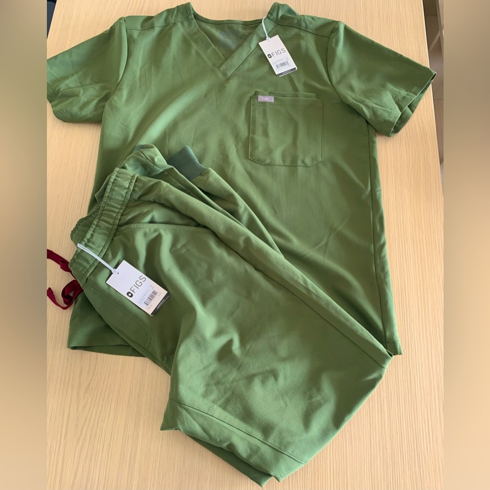 Men’s Figs Jogger Scrub Set (used 1x) no tags